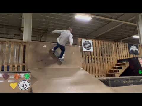 AIN raw files | GIRL SESH! With Chloe, McCauley, Cam | Brandon Westgate and crew!