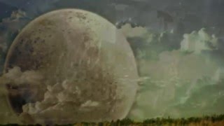 Watch Hawkwind Looking In The Future video