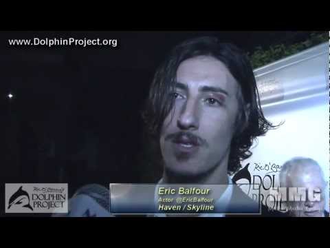 Eric Balfour Supports Ric O'Barry's Dolphin Project