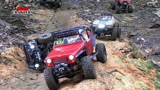 RC offroad trucks at Bangkit Road Trail Recon G6 Land Rover Defender climbing the hill