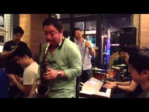 หนึ่งในล้าน (One in a Million) - คม นริศ LIVE thumb