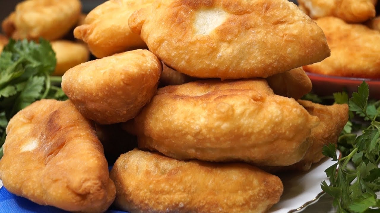 Как приготовить жареные пирожки на сковороде с пошаговыми Как приготовить жареные пирожки на сковороде с пошаговыми