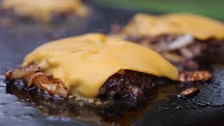 FIVE ingredient FREAKING YUM smash burgers! FIVE ingredient FREAKING YUM smash burgers!