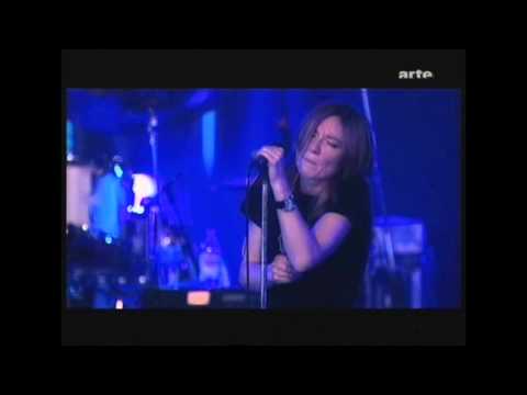 Beth Gibbons. Paleo 2003. (HD) 10. Being Awkward, Show (Live)
