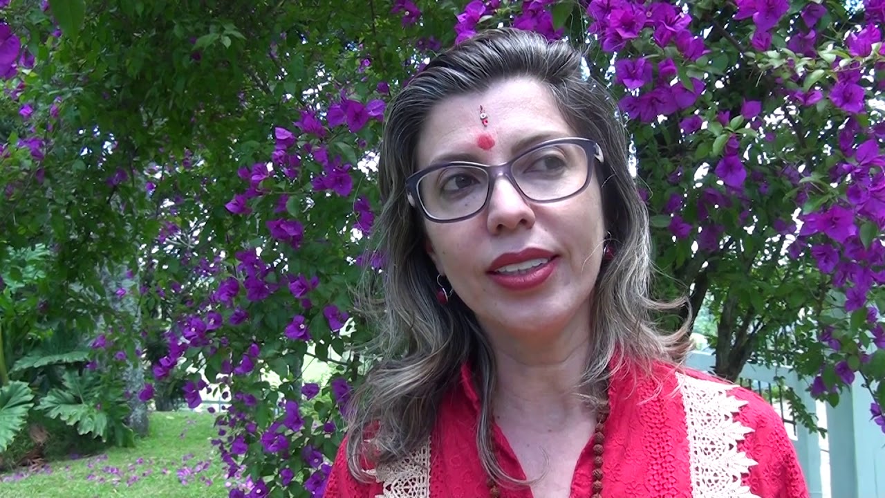DEPOIMENTO BIA JAI MA | CURSO DE FORMAÇÃO EM YOGA INTEGRAL
