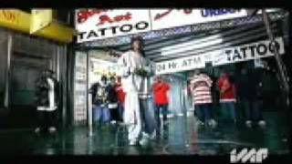 Watch Lil Wayne Earthquake video
