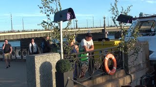 Видео Līgo svētki 2019 Rīga Krastmala Праздник Лиго - Набережная Рига Part 1 от Albovid, набережная 11 Ноября, Рига, Латвия