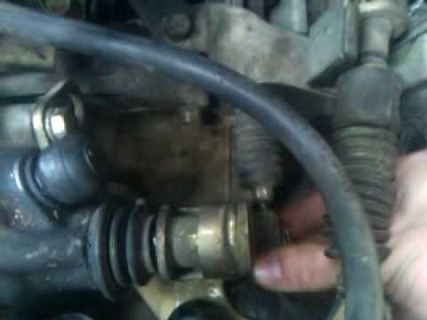 Transmission shifter linkage freeplay in my 2000 Mitsubish ...