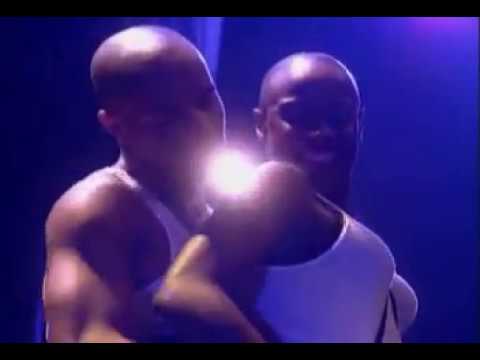 Madonna - La Isla Bonita (Live)