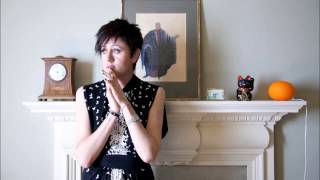 Watch Tracey Thorn Under The Ivy video