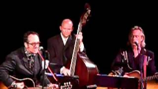 Watch Elvis Costello She Was No Good video