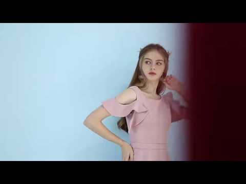 Váy phụ dâu màu hồng pastel nhẹ nhàng