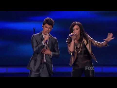Joe Jonas Demi Lovato performing 'Make a Wave' on American Idol 03/24/10