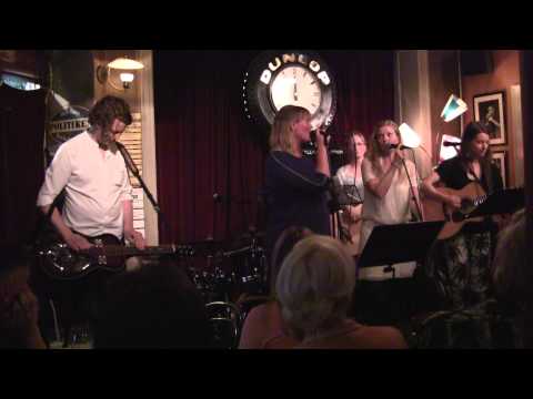Blue Harvest på Café Bartof juni 2014-7.