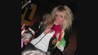 Watch Crashdiet Die Another Day video