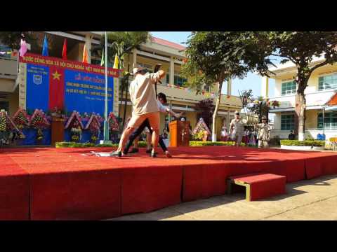 Tiểu sử anh hùng Lý Tự Trọng - Trường THCS Lý Tự Trọng - Tp.Pleiku - Gia Lai