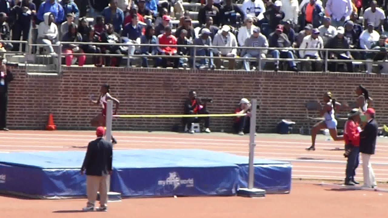 2013 PENN RELAYS HIGH SCHOOL Girls 4 X 100 Championship of America