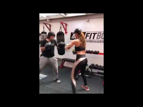Asi entrena Carolina Sepulveda de Sin Senos Si Hay Paraiso para mantenerse en forma