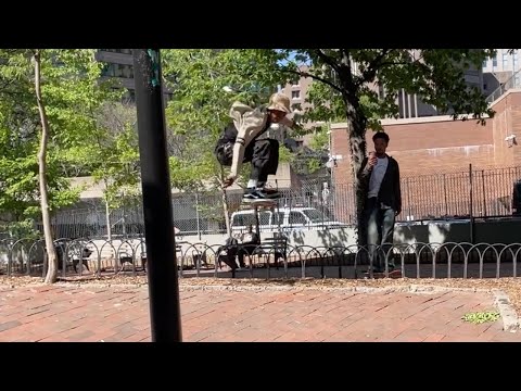BEST LINE BROOKLYN BANKS OPENING DAY AKOBI WILLIAMAS
