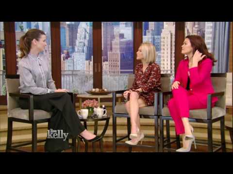 Bridget Moynahan Talks Married Life & Her Son's Love of Awards