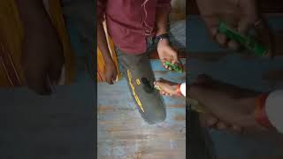 Apne Hi Jeans Mein Lighter Se Aag Laa Lpg
