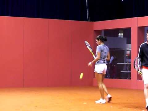 Julia Goerges training @ Porsche テニス Grand Prix 2010 Stuttgart