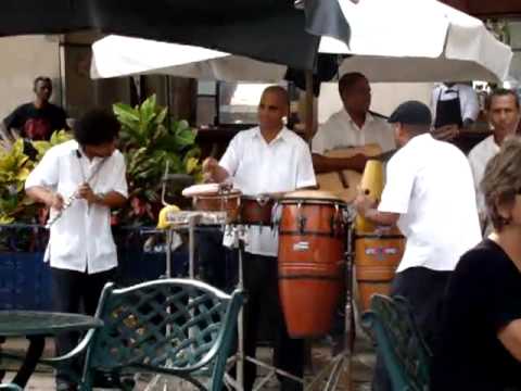 Oye Como Va Video