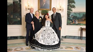 Alondra Santos Frente al ex-Presidente Barack Obama -- Gente que nos inspira..