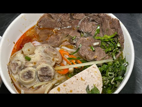 Cách làm sợi bún bò