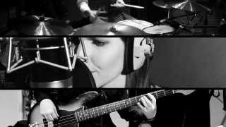 RED STONE- London cover band available for hire through pro-bands.com