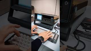 Test Della Tastiera Originale Del Commodore Sx-64