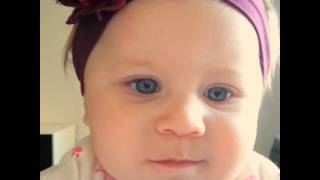 9Aylik Sakiz Cigneyen Bebek