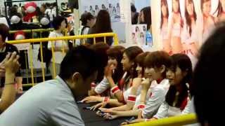 Japanese Race Queens Tokyo Auto Salon 2013