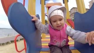 Детство) Тернопiль, Файне Мiсто 2016, Орияна на детской площадке.