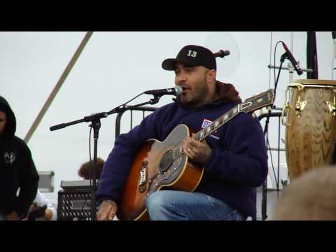 Aaron Lewis (Staind) on