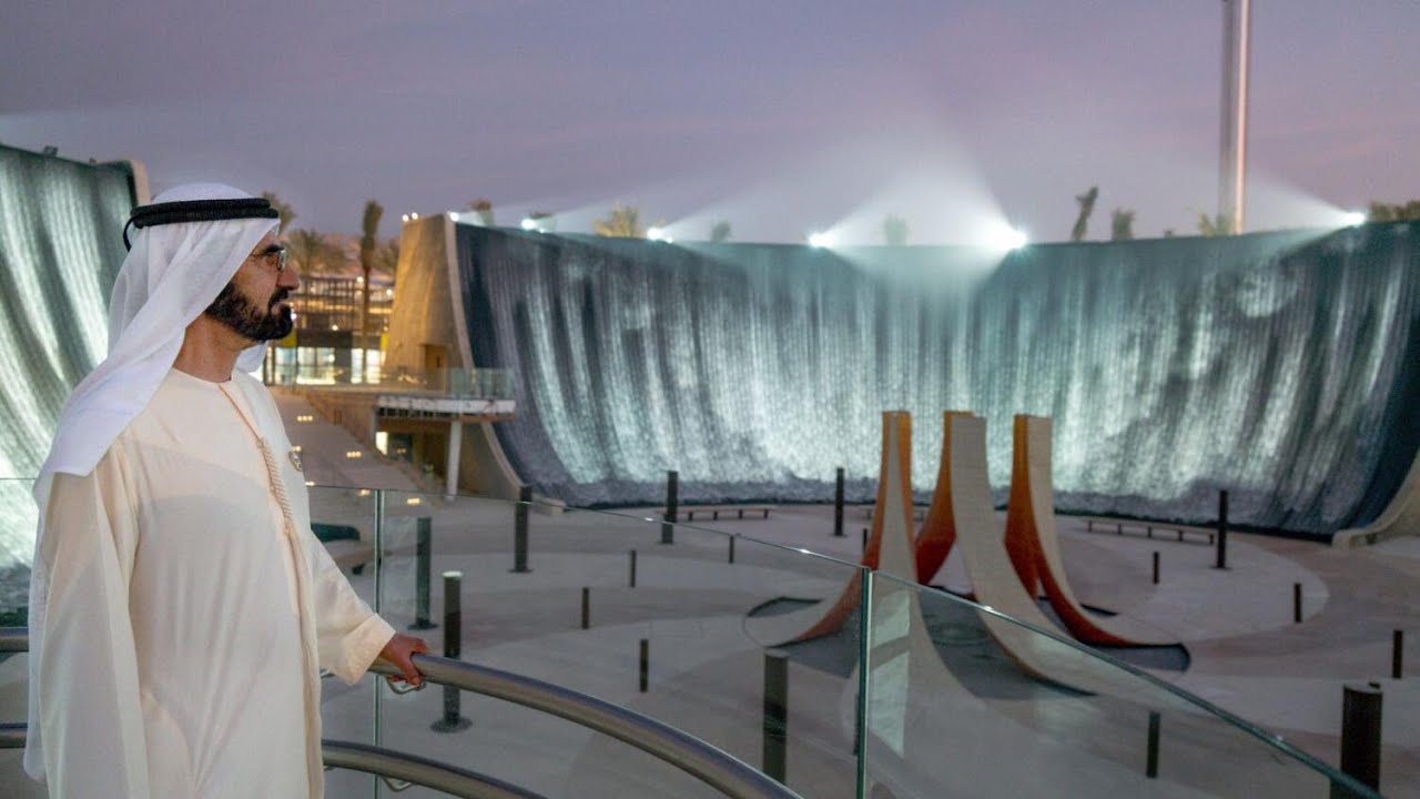 Waterfall dubai mall