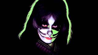 Watch Peter Criss Tossin And Turnin video