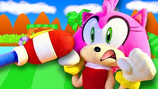 Sonic Kicks Amy Plush
