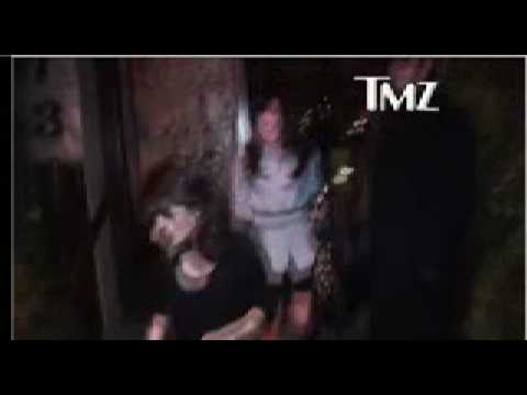 selena gomez and demi lovato 2011 dinner. Selena Gomez and Demi Lovato