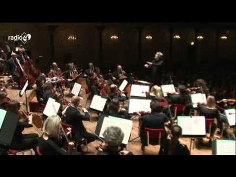 Symphony No. 29 in A major, K. 201/186a (dir. James MacMillan)