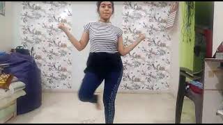 Honney Modi Dancing On Song Hook Up Song