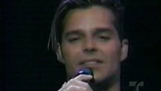 Watch Ricky Martin Si Tu Te Vas video