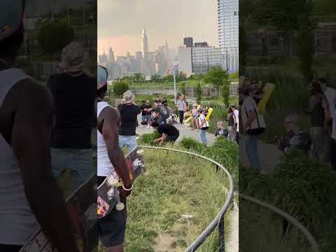 #AlexSorgente shutting down #RedBullDropInTour NYC Day 1 with this 50-50. 🤯