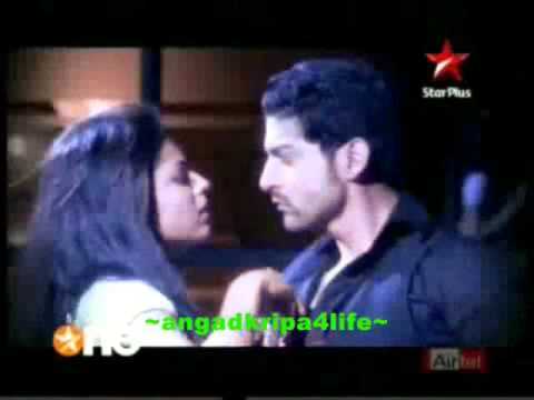 Maan and Geet (Ek garam chai ki)