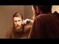 Guy Shaves Off Huge Beard for Mother for Christmas. Watch His...