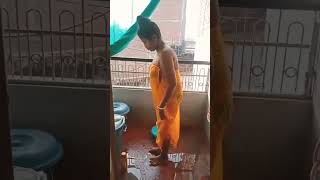 Hai Jo Bathroom Mein Nanga Rahata Hai Video Video