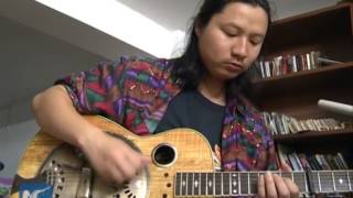 Chinese guitarist combines music styles from around the globe