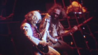 Watch Jethro Tull Somethings On The Move video