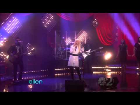 Christina Aguilera - Somethings Got A Hold On Me Live Ellen Degeneres 2010 Hd