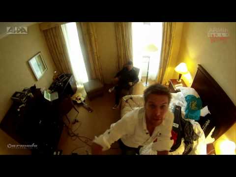 Acoustic hotel room session IIX: Neon Hero (Christian Burns & Eller van Buuren)